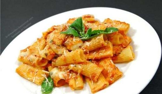 паста запеченная с моцареллой