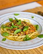 Спагетти болоньезе с соевым фаршем