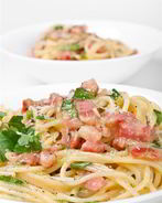 Спагетти карбонара с черемшой