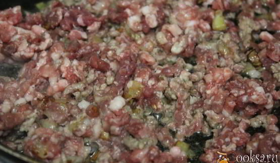 спагетти с ароматным мясным соусом