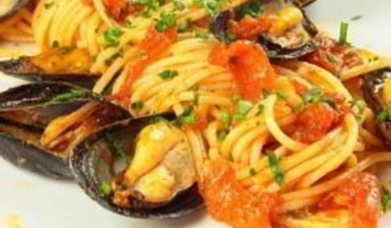 спагетти с мидиями