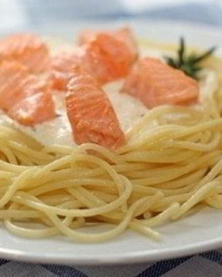 Рецепт спагетти с пармезаном и семгой