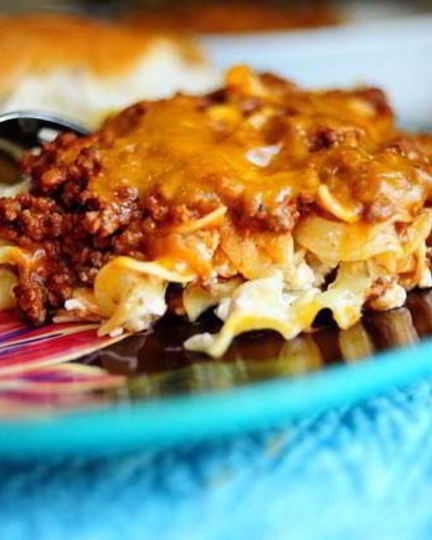 Рецепт запеченной лапши с томатным соусом и индейкой