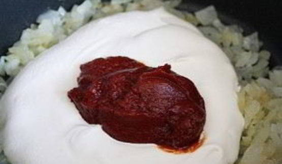 бефстроганов из говядины со сметаной