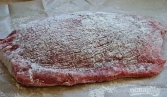 говядина на луковой подушке