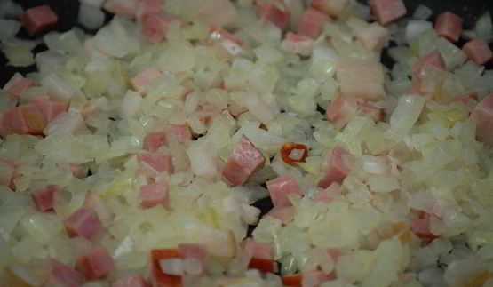 кролик с маслинами и коньяком