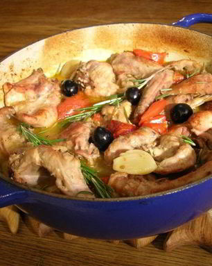 Кролик с оливками