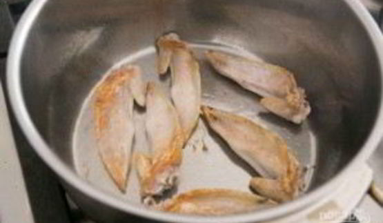 крылышки индейки с подливкой