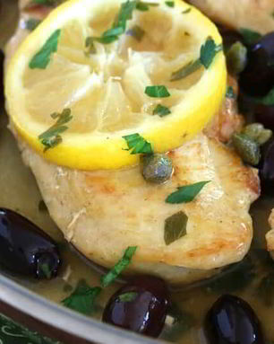 Куриная грудка с лимоном на сковороде