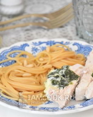 Куриная грудка со шпинатом и сливочным сыром