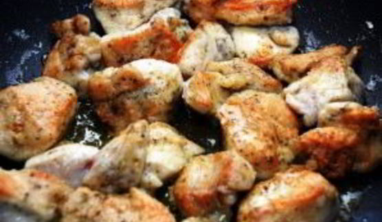 куриное филе под сливочным соусом