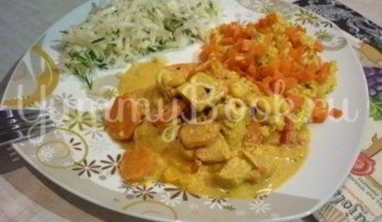 куриное филе с овощами в сметанном соусе