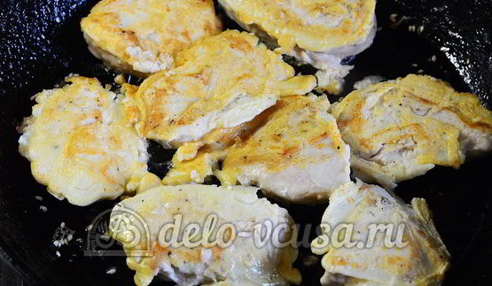 куриное филе в кляре на сковороде