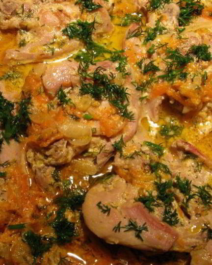 Рецепт куриных бедрышек в сметанном соусе с укропом