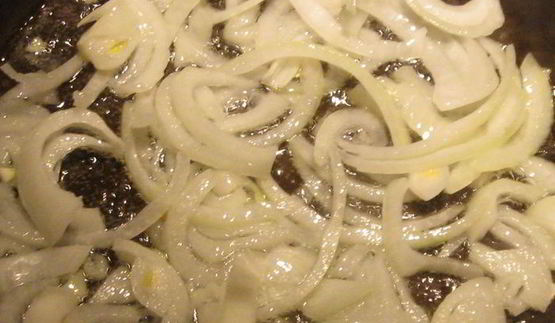 куриные бедрышки в сметанном соусе с укропом