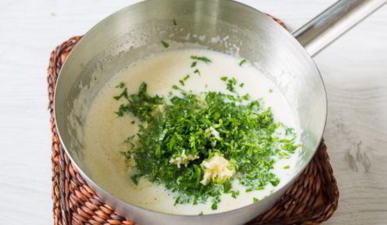 куриные грудки с травяным маслом