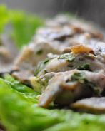 Куриные грудки со шпинатом и грибами