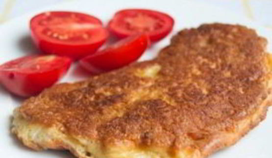 куриные отбивные с начинкой, жаренные в кляре