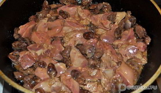 куриные потрошки в соево-сливочном соусе