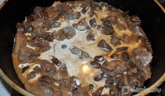 куриные потрошки в соево-сливочном соусе