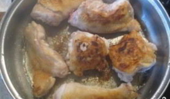 курица, тушенная в сливках