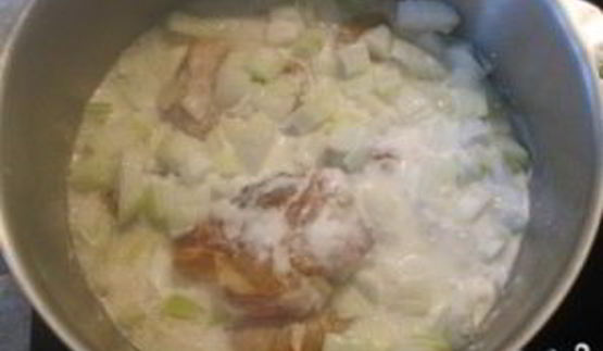 курица, тушенная в сливках