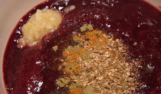 курица в ежевичном соусе