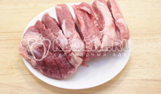 мясо с беконом и сыром