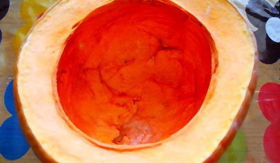 мясо с лимоном и изюмом в тыкве