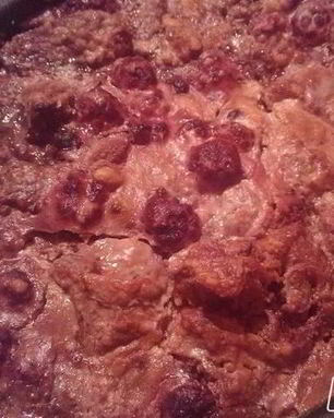 Мясо в ореховом соусе с ягодами