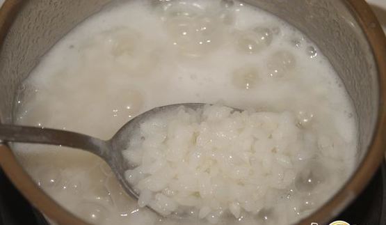 окорочка, фаршированные рисом, морковью и луком