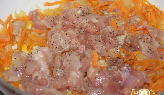 окорочка, фаршированные рисом, морковью и луком