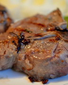 Отбивные из молодого барашка с розмарином