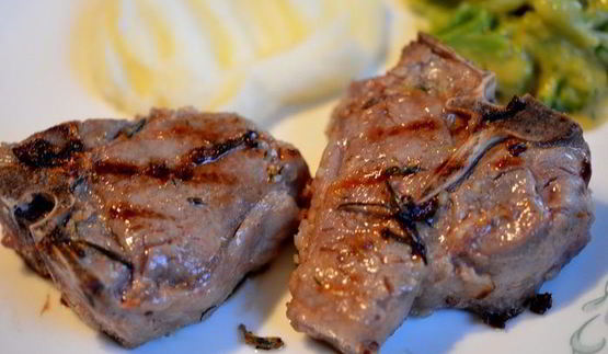 отбивные из молодого барашка с розмарином