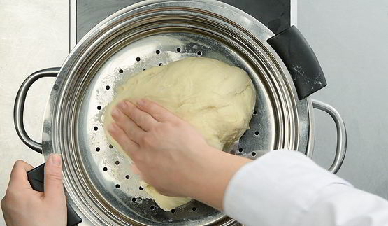 шпецле с тушеным мясом и картофелем