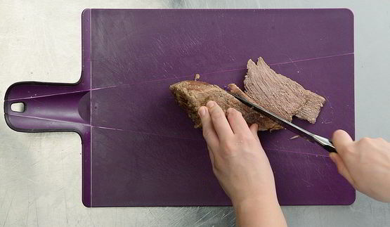 шпецле с тушеным мясом и картофелем