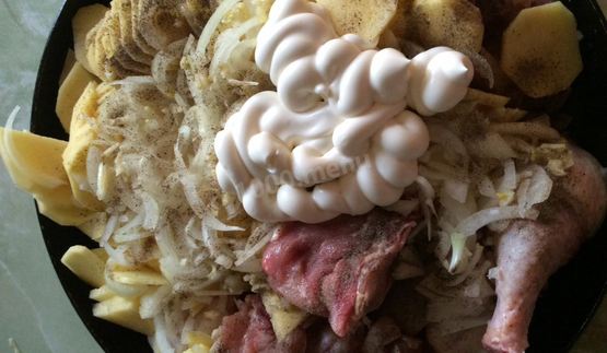 сочная курочка с картошкой в духовке