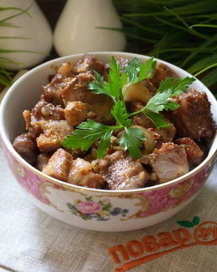 Свиная шея кусочками в духовке