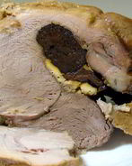 Свинина с черносливом в гранатовом соусе