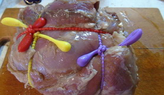 свинина с черносливом в гранатовом соусе