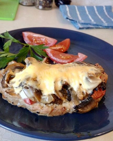 Рецепт свинины с шампиньонами в духовке