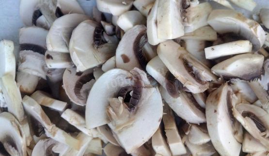 свинина с шампиньонами в духовке