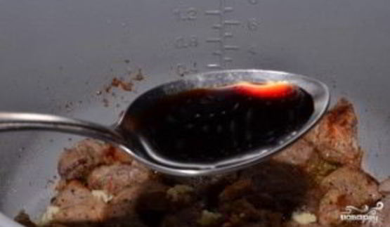 свинина в кисло-сладком соусе в мультиварке