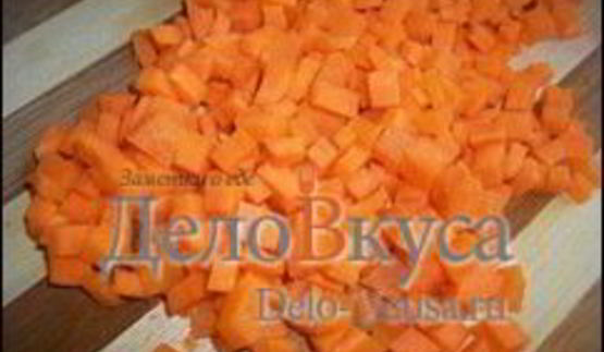 свинина в соусе из сельдерея с томатами и белым вином