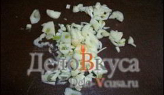 свинина в соусе из сельдерея с томатами и белым вином