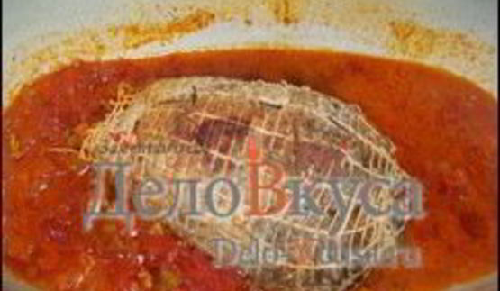 свинина в соусе из сельдерея с томатами и белым вином