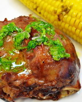 Свиные щеки, запеченные