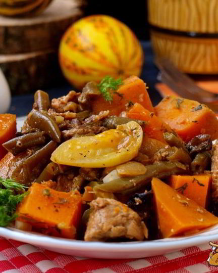 Рецепт телятины тушеной с тыквой, стручковой фасолью и шампиньонами