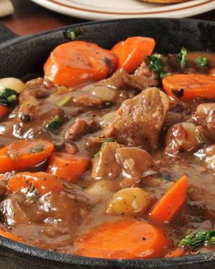 Телятина в соусе с грибами