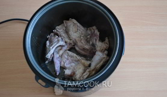 тушеный кролик с картошкой в мультиварке